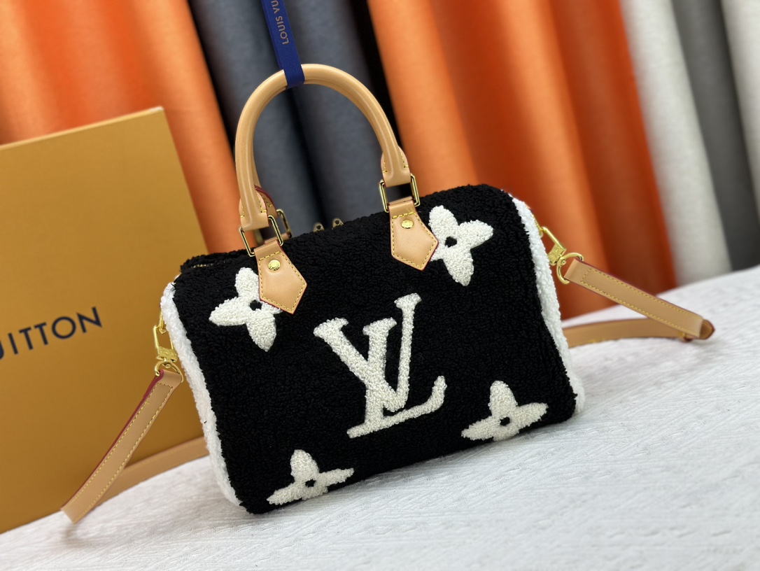 LV bag 616